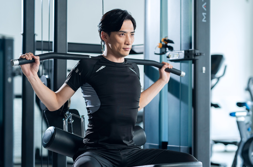 トレーニング中の男性